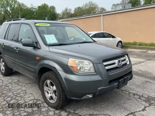 2008 Honda Pilot EX-L z VIN 5FNYF28568B014978, wystawiony jako Copart lot #54687505 z przebiegiem 247 207 mil mil oraz Czysty tytuł • Clean title. Historia ofert i sprzedaży dostępna na DreamBid. Obrazek 1.