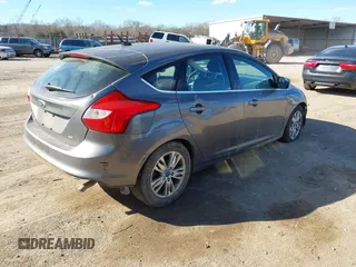 2012 Ford Focus SEL with VIN 1FAHP3M27CL135559, listed as a IAAI auction lot 41685429 with 196,274 mi miles. Bid and sale history available at carsss.com. Image 4.