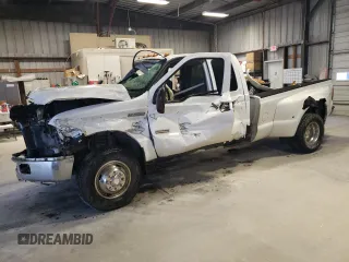 2005 Ford F-350 XL с VIN 1FTWX33P95EB03850, выставлен на аукционе Copart как лот 71228644 с пробегом Не указан миль и Списание • Salvage title. История ставок и продаж доступна на DreamBid. Изображение 1.