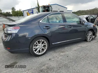 2010 Lexus HS 250h with VIN JTHBB1BA2A2013125, listed as a Copart auction lot 79688744 with 197,625 mi miles and Salvage Title. Bid and sale history available at DreamBid. Image 3.
