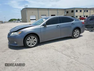 2015 Lexus ES 330 with VIN JTHBK1GG7F2180729, listed as a Copart auction lot 59891675 with 201,898 mi miles and Salvage title. Bid and sale history available at DreamBid. Image 1.