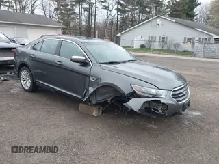 2016 Ford Taurus Limited z VIN 1FAHP2F89GG120233, wystawiony jako IAAI lot #41941549 z przebiegiem 108 871 mil mil oraz . Historia ofert i sprzedaży dostępna na DreamBid. Obrazek 1.