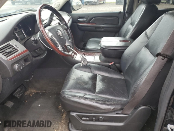 2007 Cadillac Escalade ESV с VIN 1GYFK66897R209158, выставлен на аукционе Copart как лот 61712605 с пробегом 221 129 миль миль и Списание • Salvage title. История ставок и продаж доступна на DreamBid. Изображение 7.