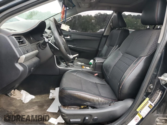 2015 Toyota Camry XLE with VIN 4T1BF1FK1FU103785, listed as a Copart auction lot 51970635 with 305,498 mi miles and Clean Title. Bid and sale history available at DreamBid. Image 7.
