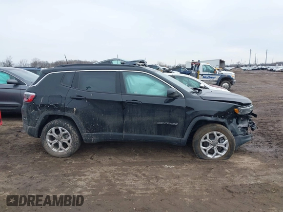 2025 Jeep Compass Latitude с VIN 3C4NJDBN2ST548767, выставлен на аукционе IAAI как лот 41747520 с пробегом 1 888 миль миль и . История ставок и продаж доступна на DreamBid. Изображение 13.