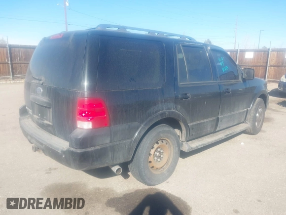 2006 Ford Expedition Limited with VIN 1FMFU195X6LA87797, listed as a IAAI auction lot 41496625 with 207,737 mi miles. Bid and sale history available at carsss.com. Image 4.