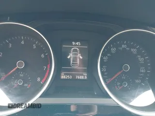 2017 Volkswagen Jetta SEL z VIN 3VWL17AJ1HM406515, wystawiony jako IAAI lot #42660560 z przebiegiem 88 253 mil mil oraz . Historia ofert i sprzedaży dostępna na DreamBid. Obrazek 7.