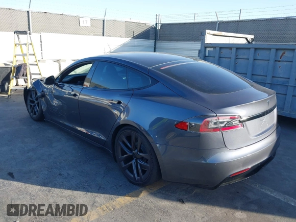 2021 Tesla Model S Long Range with VIN 5YJSA1E53MF436865, listed as a IAAI auction lot 41384837 with 20,829 mi miles and . Bid and sale history available at DreamBid. Image 3.
