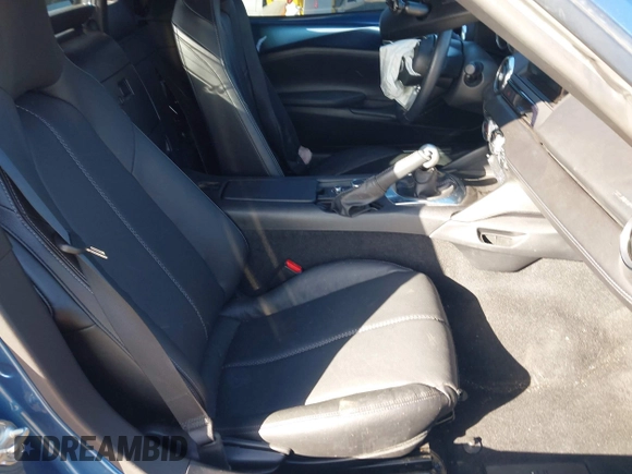 2020 Mazda MX-5 Miata Grand Touring z VIN JM1NDAM75L0412507, wystawiony jako IAAI lot #41573544 z przebiegiem Nie podano mil oraz . Historia ofert i sprzedaży dostępna na DreamBid. Obrazek 8.