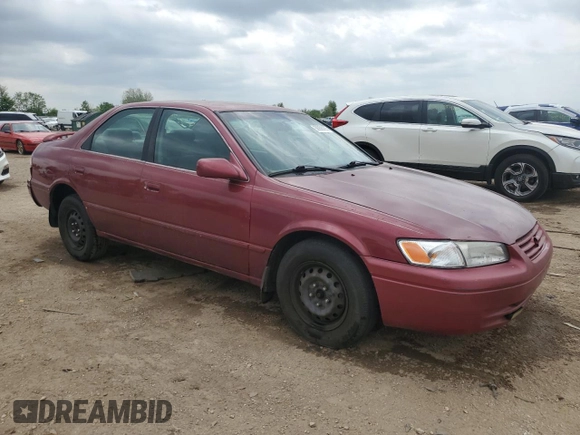 1998 Toyota Camry LE z VIN JT2BG22K6W0179063, wystawiony jako Copart lot #56998295 z przebiegiem 251 129 mil mil oraz Szkoda całkowita • Salvage title. Historia ofert i sprzedaży dostępna na DreamBid. Obrazek 4.