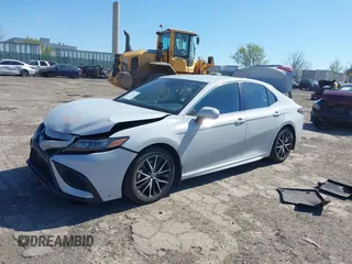 2023 Toyota Camry SE z VIN 4T1T11BK4PU102236, wystawiony jako IAAI lot #42001524 z przebiegiem 50 818 mil mil oraz . Historia ofert i sprzedaży dostępna na DreamBid. Obrazek 2.