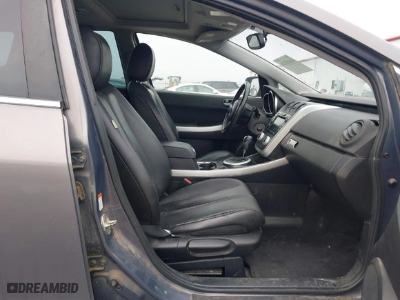 2009 Mazda CX-7 Grand Touring with VIN JM3ER293890217899, listed as a IAAI auction lot 41413330 with 132,000 mi miles. Bid and sale history available at carsss.com. Image 5.
