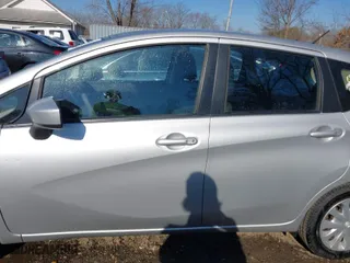 2015 Nissan Versa Note SV with VIN 3N1CE2CP0FL401890, listed as a IAAI auction lot 41664160 with 93,450 mi miles. Bid and sale history available at carsss.com. Image 14.