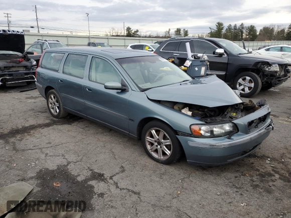 2004 Volvo V70 with VIN YV1SW59V842399389, listed as a Copart auction lot 85686774 with 135,634 mi miles and Salvage Title. Bid and sale history available at carsss.com. Image 4.