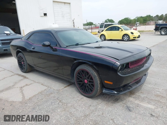 2012 Dodge Challenger SXT Plus with VIN 2C3CDYAG5CH268607, listed as a IAAI auction lot 41982122 with 188,091 mi miles. Bid and sale history available at carsss.com. Image 1.