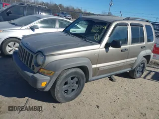 2006 Jeep Liberty Sport with VIN 1J4GL48526W212119, listed as a IAAI auction lot 41476124 with 130,773 mi miles and . Bid and sale history available at carsss.com. Image 2.