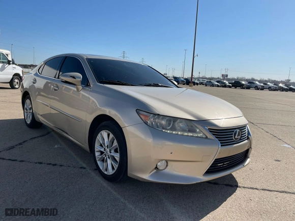 2013 Lexus ES 300h Hybrid with VIN JTHBW1GGXD2031734, listed as a Copart auction lot 49254805 with NaN miles and Clean Title. Bid and sale history available at carsss.com. Image 1.