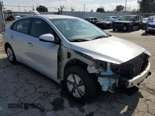 2017 Hyundai Ioniq Blue with VIN KMHC65LC4HU039513, listed as a Copart auction lot 44411035 with 125,935 mi miles and Salvage Title. Bid and sale history available at DreamBid. Image 4.
