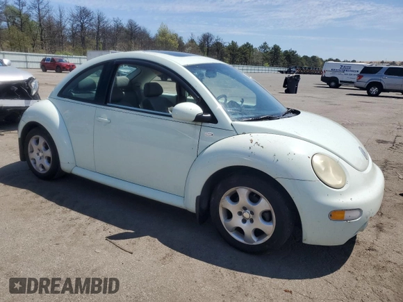 2002 Volkswagen Beetle GLS z VIN 3VWCK21C42M457645, wystawiony jako Copart lot #55900935 z przebiegiem 112 836 mil mil oraz Czysty tytuł • Clean title. Historia ofert i sprzedaży dostępna na DreamBid. Obrazek 4.