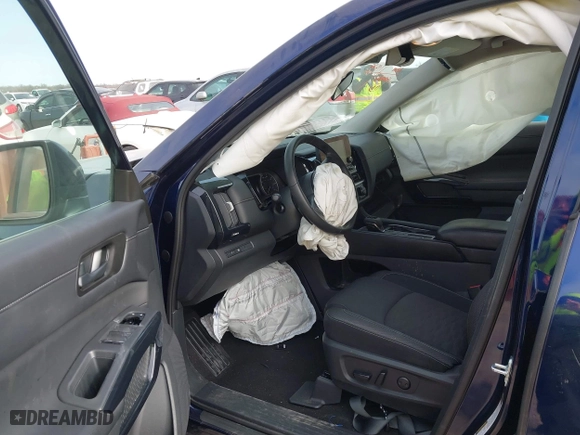 2024 Nissan Pathfinder SV with VIN 5N1DR3BA3RC201851, listed as a IAAI auction lot 41364260 with 17,282 mi miles. Bid and sale history available at carsss.com. Image 5.