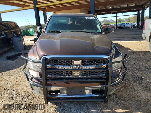 2013 Ram 1500 Lone Star z VIN 1C6RR7TT2DS701698, wystawiony jako Copart lot #81973544 z przebiegiem 258 001 mil mil oraz Szkoda całkowita • Salvage title. Historia ofert i sprzedaży dostępna na DreamBid. Obrazek 5.