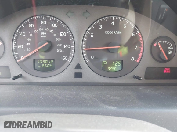 2002 Volvo V70 with VIN YV1SZ58DX21076660, listed as a IAAI auction lot 42496512 with 103,012 mi miles and . Bid and sale history available at DreamBid. Image 7.