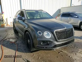 2017 Bentley Bentayga W12 z VIN SJAAC2ZVXHC016000, wystawiony jako Copart lot #43702555 z przebiegiem 46 172 mil mil oraz Szkody całkowita. Historia ofert i sprzedaży dostępna na DreamBid. Obrazek 15.