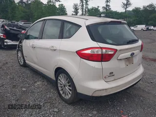 2016 Ford C-Max SEL with VIN 1FADP5BU4GL107223, listed as a IAAI auction lot 42174210 with 116,775 mi miles and . Bid and sale history available at DreamBid. Image 3.