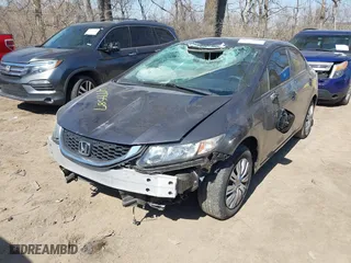 2014 Honda Civic Sedan LX with VIN 2HGFB2F52EH552820, listed as a IAAI auction lot 41779587 with 117,719 mi miles. Bid and sale history available at carsss.com. Image 17.