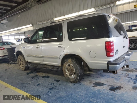 1998 Ford Expedition XLT z VIN 1FMPU18L1WLC33329, wystawiony jako Copart lot #41666625 z przebiegiem 137 786 mil mil oraz Czysty tytuł • Clean title. Historia ofert i sprzedaży dostępna na DreamBid. Obrazek 2.