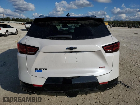 2025 Chevrolet Blazer RS z VIN 3GNKBERS9SS115056, wystawiony jako Copart lot #87266304 z przebiegiem 916 mil mil oraz Szkoda całkowita • Salvage title. Historia ofert i sprzedaży dostępna na DreamBid. Obrazek 6.