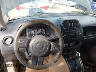 2013 Jeep Patriot Latitude with VIN 1C4NJPFA7DD213134, listed as a IAAI auction lot 41472480 with 176,068 mi miles. Bid and sale history available at carsss.com. Image 16.