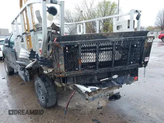 2022 Ford F-250 XL с VIN 1FDBF2B65NEE21187, выставлен на аукционе IAAI как лот 41921169 с пробегом 57 394 миль миль и . История ставок и продаж доступна на DreamBid. Изображение 17.