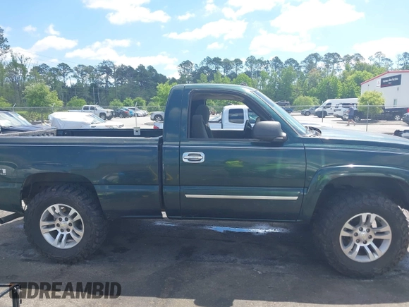 2004 Chevrolet Silverado 1500 Z71 with VIN 1GCEK14T04Z325260, listed as a IAAI auction lot 42040136 with 129,346 mi miles. Bid and sale history available at carsss.com. Image 13.