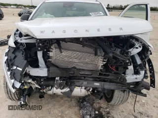 2024 Jeep Wagoneer Series II z VIN 1C4SJSBP8RS141198, wystawiony jako Copart lot #51293455 z przebiegiem 318 mil mil oraz Szkoda całkowita • Salvage title. Historia ofert i sprzedaży dostępna na DreamBid. Obrazek 13.
