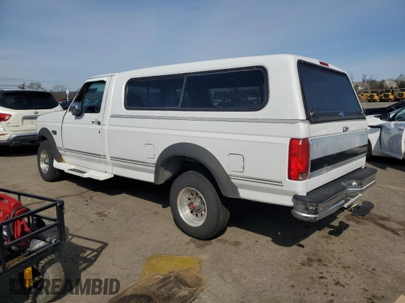 1995 Ford F-150 with VIN 1FTDF15Y8SNB13429, listed as a Copart auction lot 51504655 with 275,205 mi miles and Salvage Title. Bid and sale history available at carsss.com. Image 2.
