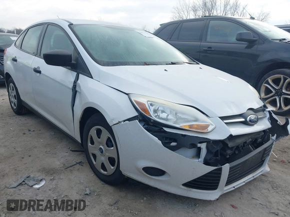 2013 Ford Focus S with VIN 1FADP3E20DL332636, listed as a IAAI auction lot 40917274 with 112,956 mi miles. Bid and sale history available at carsss.com. Image 1.