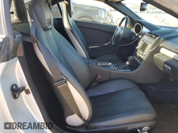2006 Mercedes-Benz SLK 350 с VIN WDBWK56F56F119440, выставлен на аукционе Copart как лот 42415715 с пробегом 203 307 миль миль и Списание • Salvage title. История ставок и продаж доступна на DreamBid. Изображение 10.