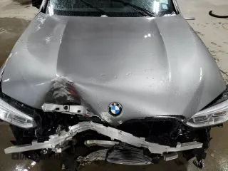 2021 BMW X4 M z VIN 5YMUJ0C05M9E04935, wystawiony jako Copart lot #42149535 z przebiegiem Nie podano mil oraz Szkody całkowita. Historia ofert i sprzedaży dostępna na DreamBid. Obrazek 12.