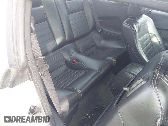 2014 Ford Mustang V6 with VIN 1ZVBP8AM4E5302273, listed as a IAAI auction lot 42288143 with 192,690 mi miles and . Bid and sale history available at DreamBid. Image 8.