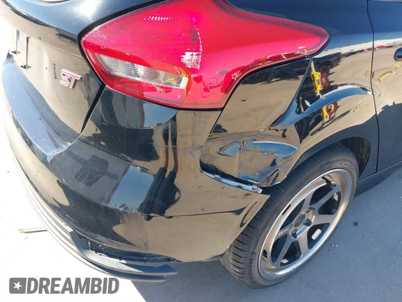 2018 Ford Focus ST with VIN 1FADP3L95JL332577, listed as a IAAI auction lot 41748222 with 73,491 mi miles and . Bid and sale history available at DreamBid. Image 19.