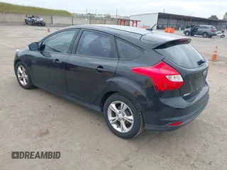 2013 Ford Focus SE with VIN 1FADP3K2XDL247582, listed as a IAAI auction lot 42083081 with 195,688 mi miles. Bid and sale history available at carsss.com. Image 3.