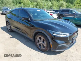 2022 Ford Mustang Mach-E Select с VIN 3FMTK1SS5NMA38545, выставлен на аукционе IAAI как лот 42546256 с пробегом 48 472 миль миль и . История ставок и продаж доступна на DreamBid. Изображение 1.
