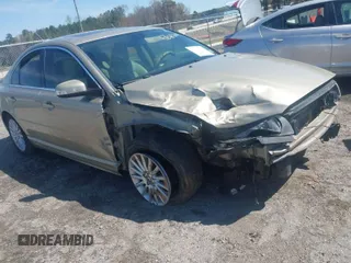 2007 Volvo S80 I6 with VIN YV1AS982171016960, listed as a IAAI auction lot 41868710 with 92,790 mi miles. Bid and sale history available at carsss.com. Image 1.