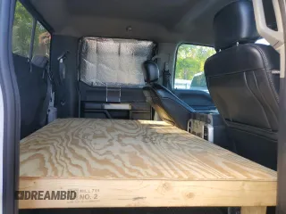 2020 Ford F-350 XL z VIN 1FT8W3DTXLEE57400, wystawiony jako Copart lot #49669475 z przebiegiem 446 677 mil mil oraz Czysty tytuł • Clean title. Historia ofert i sprzedaży dostępna na DreamBid. Obrazek 10.