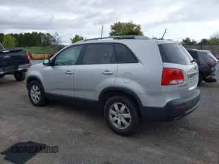 2011 Kia Sorento LX with VIN 5XYKT3A14BG050650, listed as a IAAI auction lot 40529423 with 53,301 mi miles. Bid and sale history available at carsss.com. Image 3.