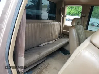 1994 GMC Sierra 1500 z VIN 2GTEK19K3R1574913, wystawiony jako Copart lot #55939635 z przebiegiem 191 240 mil mil oraz Szkoda całkowita • Salvage title. Historia ofert i sprzedaży dostępna na DreamBid. Obrazek 10.