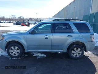 2008 Mercury Mariner with VIN 4M2CU91ZX8KJ30882, listed as a IAAI auction lot 41596802 with 204,769 mi miles. Bid and sale history available at carsss.com. Image 14.