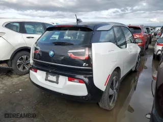 2018 BMW i3 with VIN WBY7Z2C52JVE61844, listed as a Copart auction lot 45342434 with 35,283 mi miles. Bid and sale history available at carsss.com. Image 3.