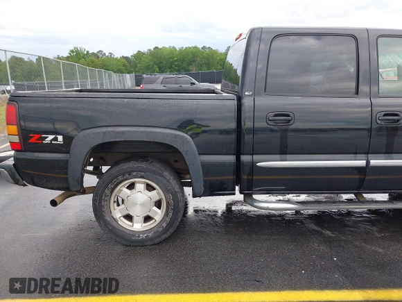 2006 GMC Sierra 1500 SLT with VIN 2GTEK13T561232618, listed as a IAAI auction lot 42086899 with 310,473 mi miles and . Bid and sale history available at carsss.com. Image 14.